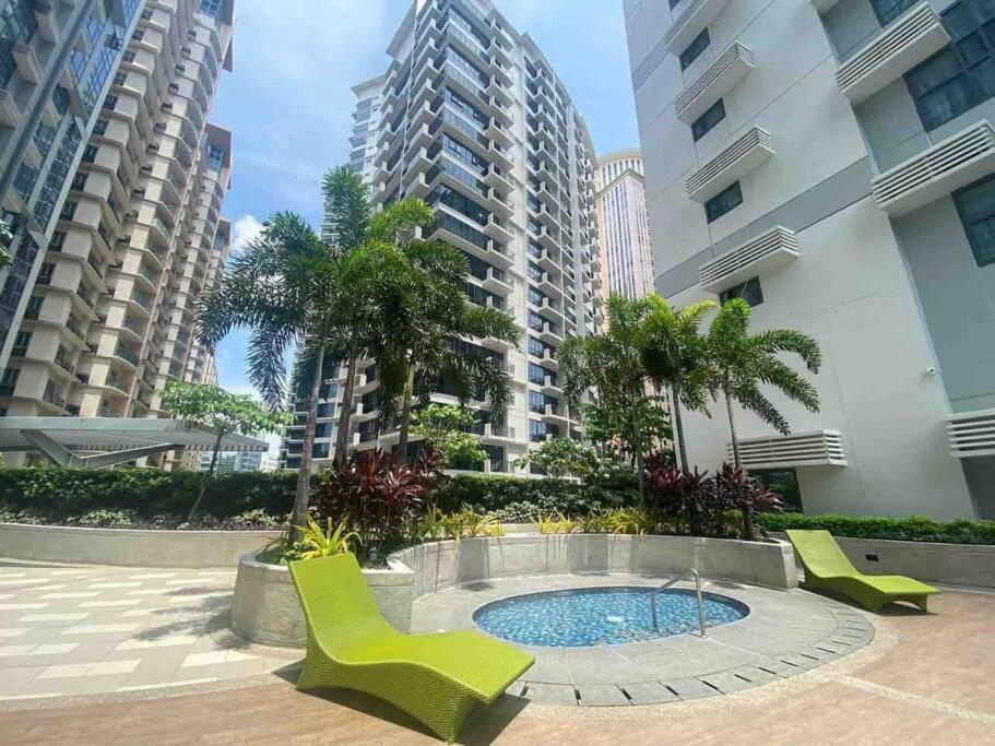 1Br Studio At Viceroy Mckinley Taguig Apartment Manila Exterior photo